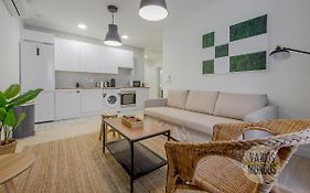 Spacious New Apartment Para 7 En La Plaza De Tirso De Molina
