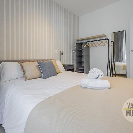 Spacious New Apartment Para 7 En La Plaza De Tirso De Molina Madrid Extérieur photo